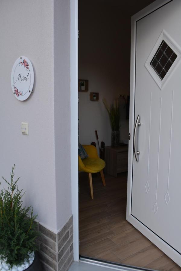 Marieli apartment Perama  Exterior foto